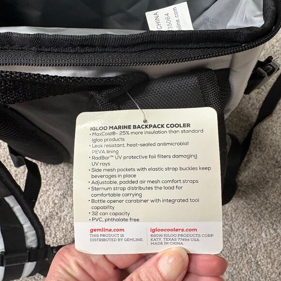 Igloo 32 Can Capacity Marine Backpack Soft Side Cooler - Picture 5 of 5